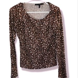 White House Black Market top  leopard print sweater long sleeve scoop neck size